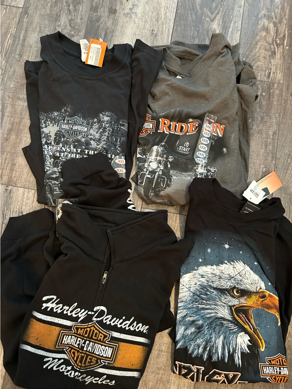 Harley Davidson, vintage lot mixed sizes and sweatshirt